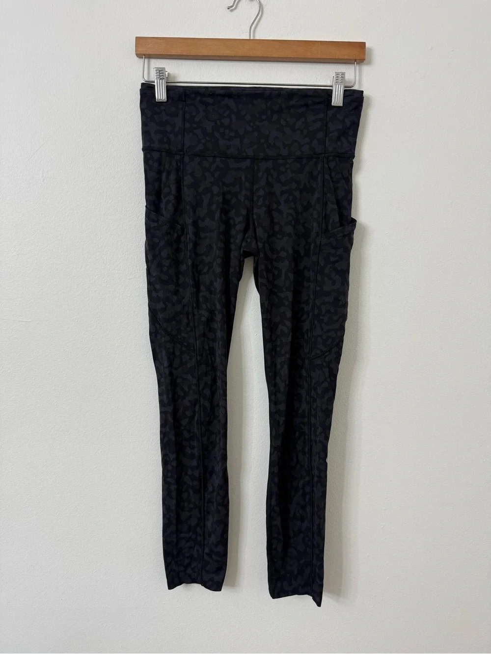 {6} FLAWS Lululemon Fast and Free Tight II 25
